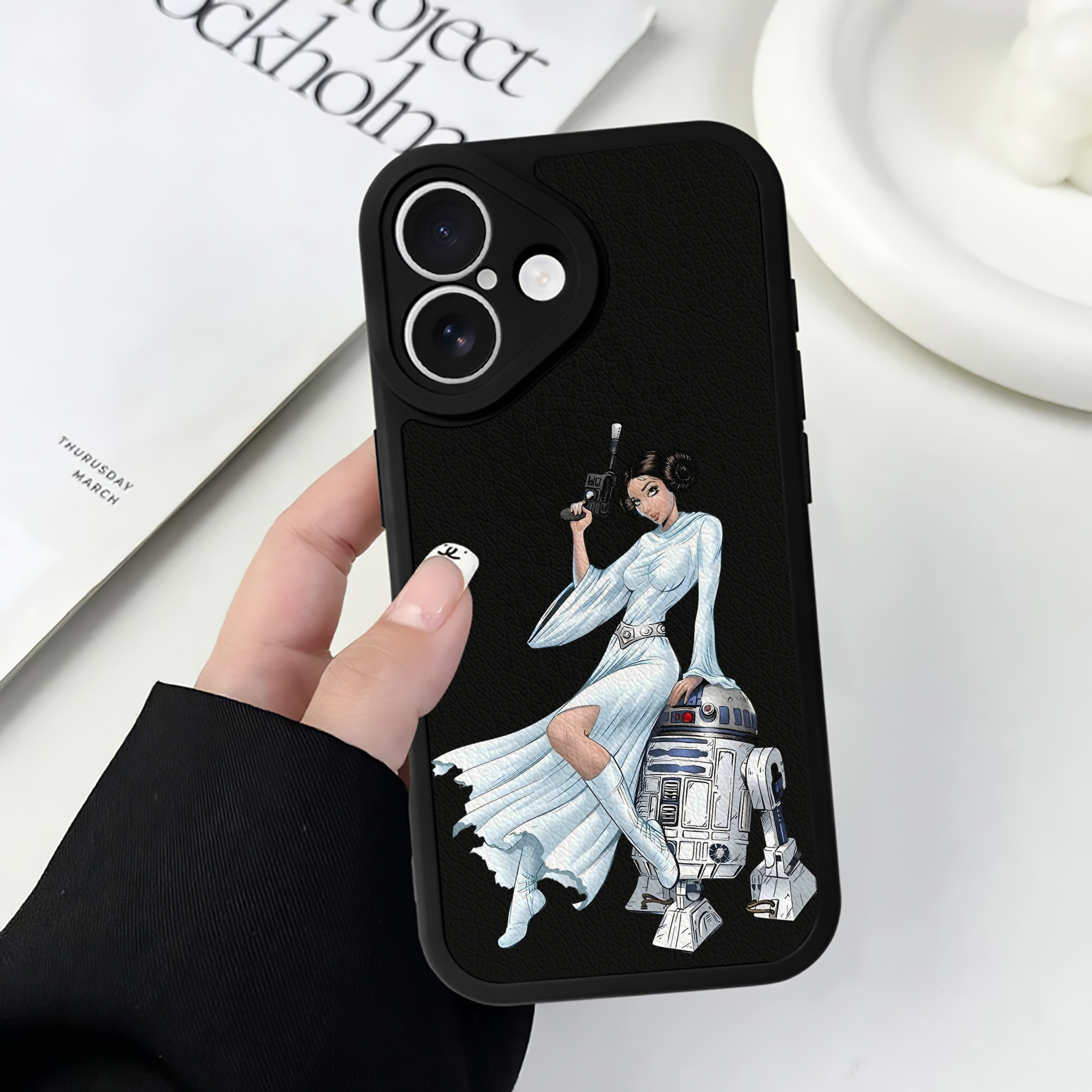 （画像用） スター・ウォーズ Star Wars 【iPhone 16シリーズ対応】シリコンスマホケース（レザー調） 材質：シリコン